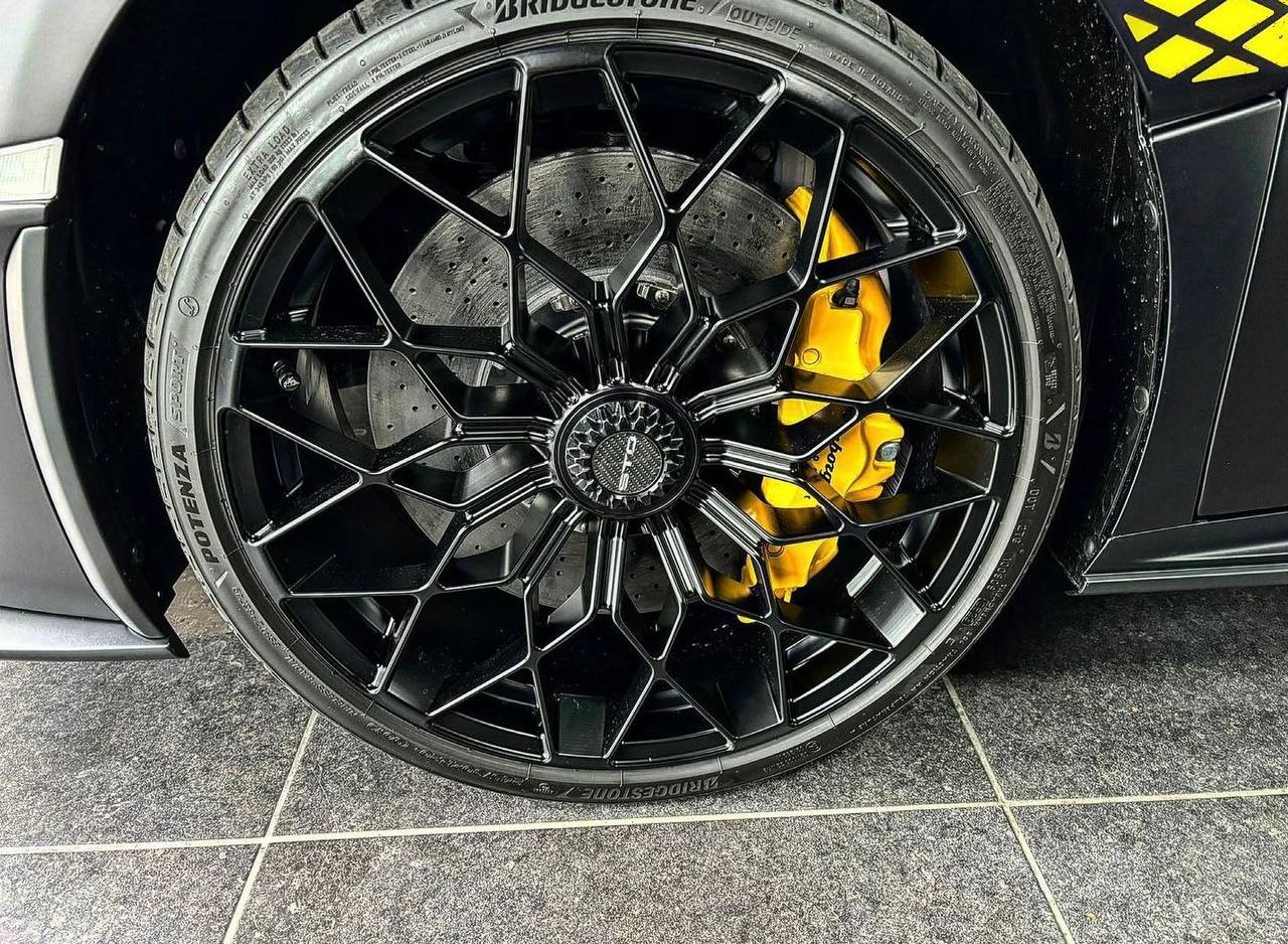  Lamborghini Huracan