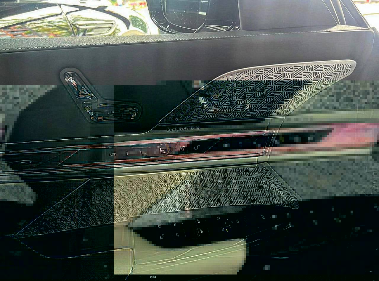 BMW I7